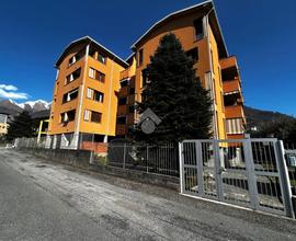 4 LOCALI A GRAVEDONA