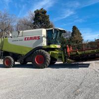 Mietitrebbia Claas Lexion 530