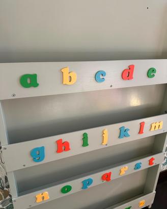Libreria bambini montessoriana