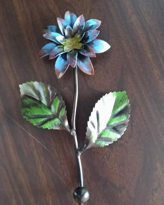 Fiore in ferro battuto con gancio