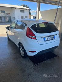 Ford fiesta 2010