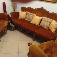 Divano tre posti + 2 poltrone