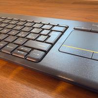 Logitech K400 Plus – Tastiera Wireless Touchpad