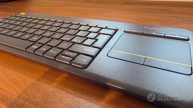 Logitech K400 Plus – Tastiera Wireless Touchpad
