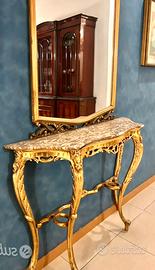 specchiera e consolle oro