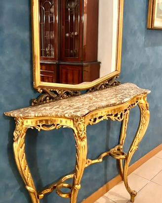 specchiera e consolle oro