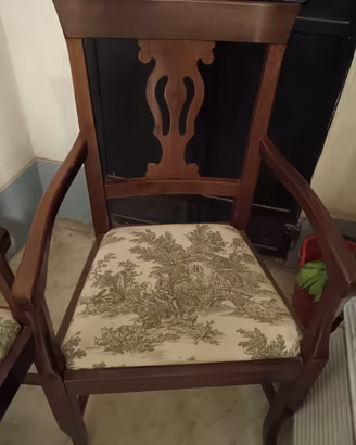 divanetto e due poltroncine 