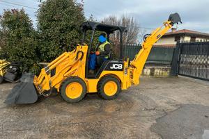 P161 Terna 35 q JCB 1CX