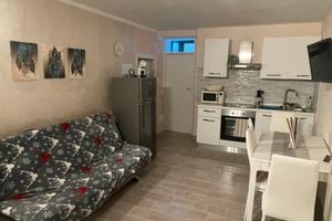 Casa singola su 3 livelli + taverna