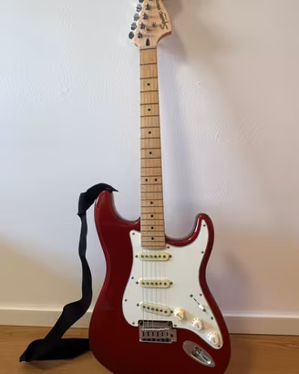 Squier by Fender Stratocaster “Standard”