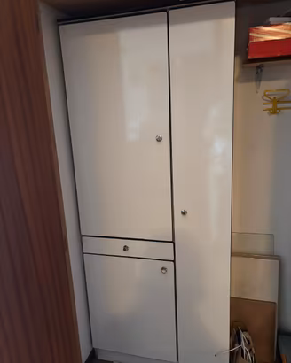 Armadietto multiuso 3 ante e cassetto per interno