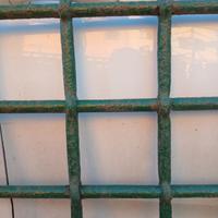 antica griglia per finestre