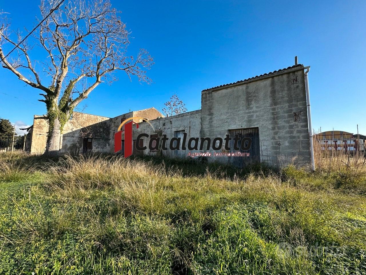 Terreno agricolo con fabbricato - Vista 3