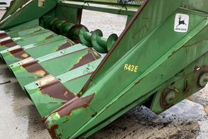 Mietitrebbia Spanocchiatore e maschera