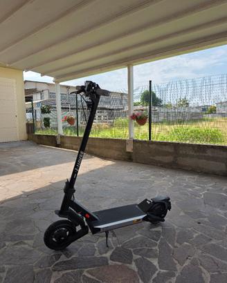 Monopattino Navee S60