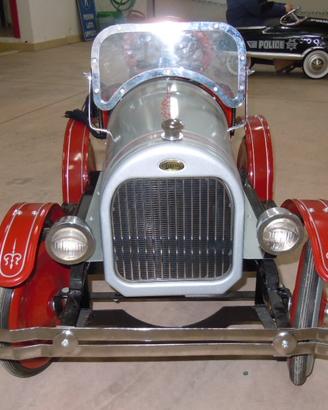 Auto a pedali