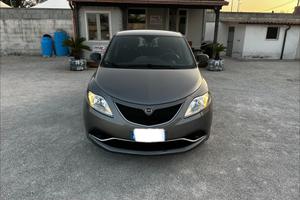Lancia Ypsilon 1.2 69 CV 5 porte Gold