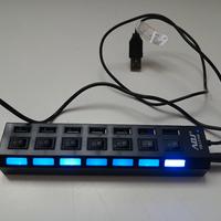Hub USB 2.0 ADJ 7 Porte con Interruttori