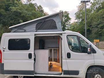 Van camperizzato 4,96 mt completo di tutto