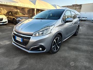 Peugeot 208 PureTech 82 Stop&Start 5 porte Signatu