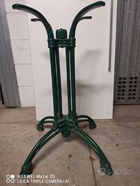 Base in ghisa per tavolini