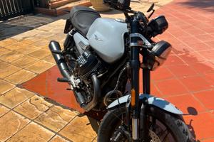 Moto guzzi v7 stone sport