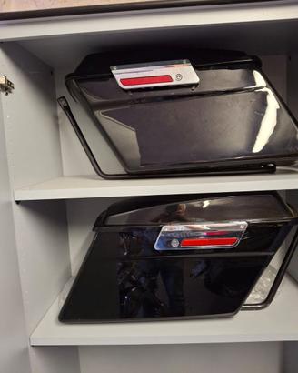 Borse rigide laterali per Harley Davidson