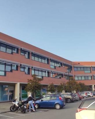 Immobile di 350 m² con più di 5 locali a Castel Ma