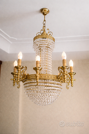 Lampadario classico a cristalli