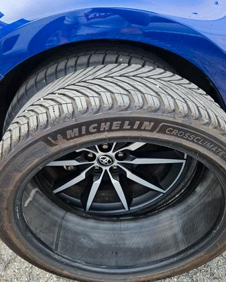 gomme 215 40 18 4 stagioni michelin