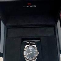 Tudor Royal 41mm