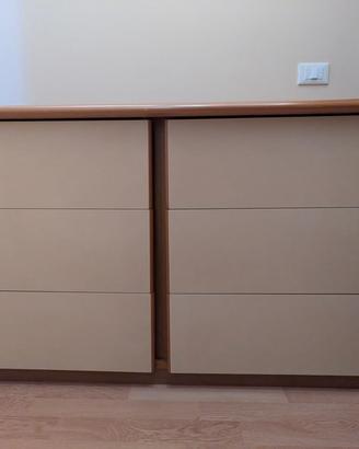 Cassettiera in legno