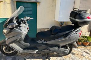 Suzuki Burgman 650 -
