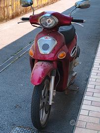 scooter Kymco People 