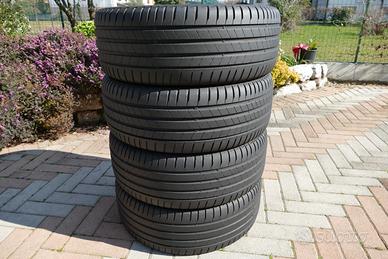 gomme estive Bridgestone 225\45\17