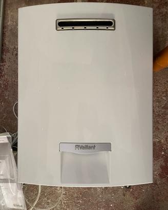 Scaldabagno Vaillant outside MAG