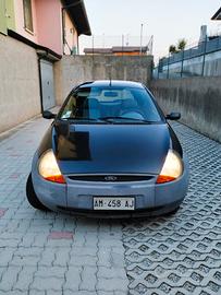 Macchina Ford Ka 