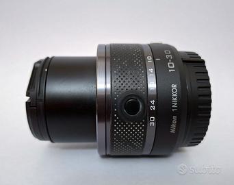 Obiettivo Nikon 1 - 10/30mm. f3,5-5,6 VR Zoom