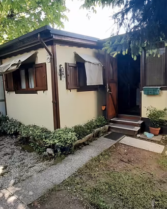 BUNGALOW CON ROULOTTES