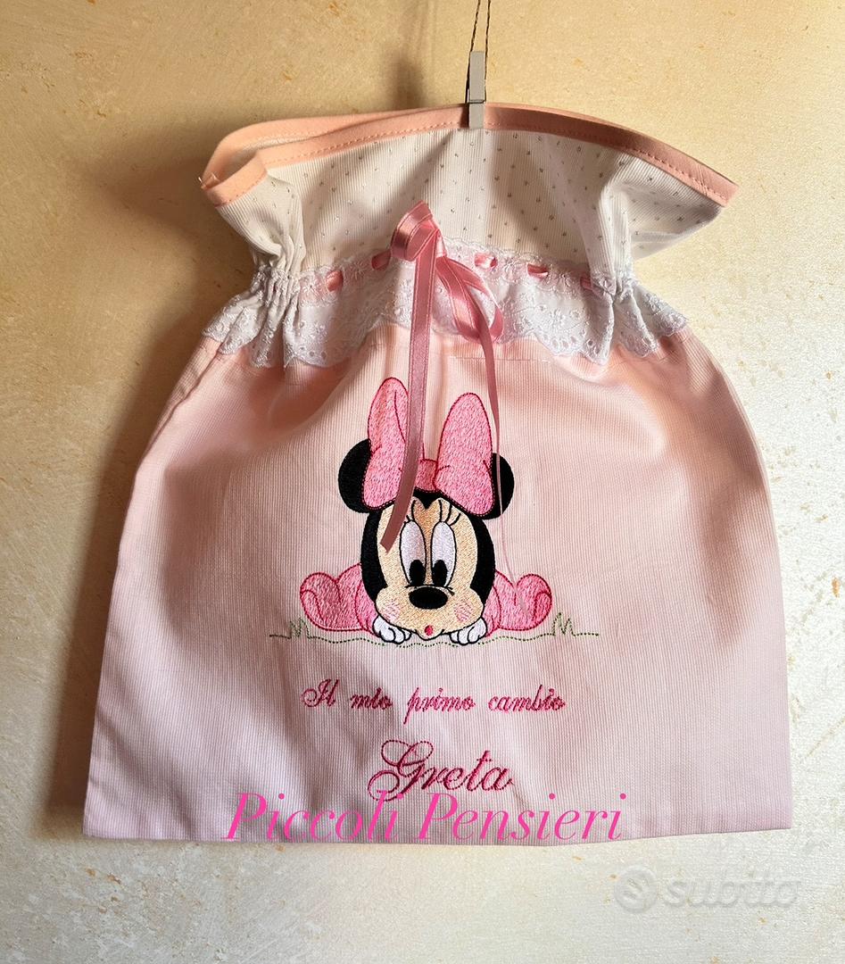 Sacchetto nascita per il cambio con Minnie .