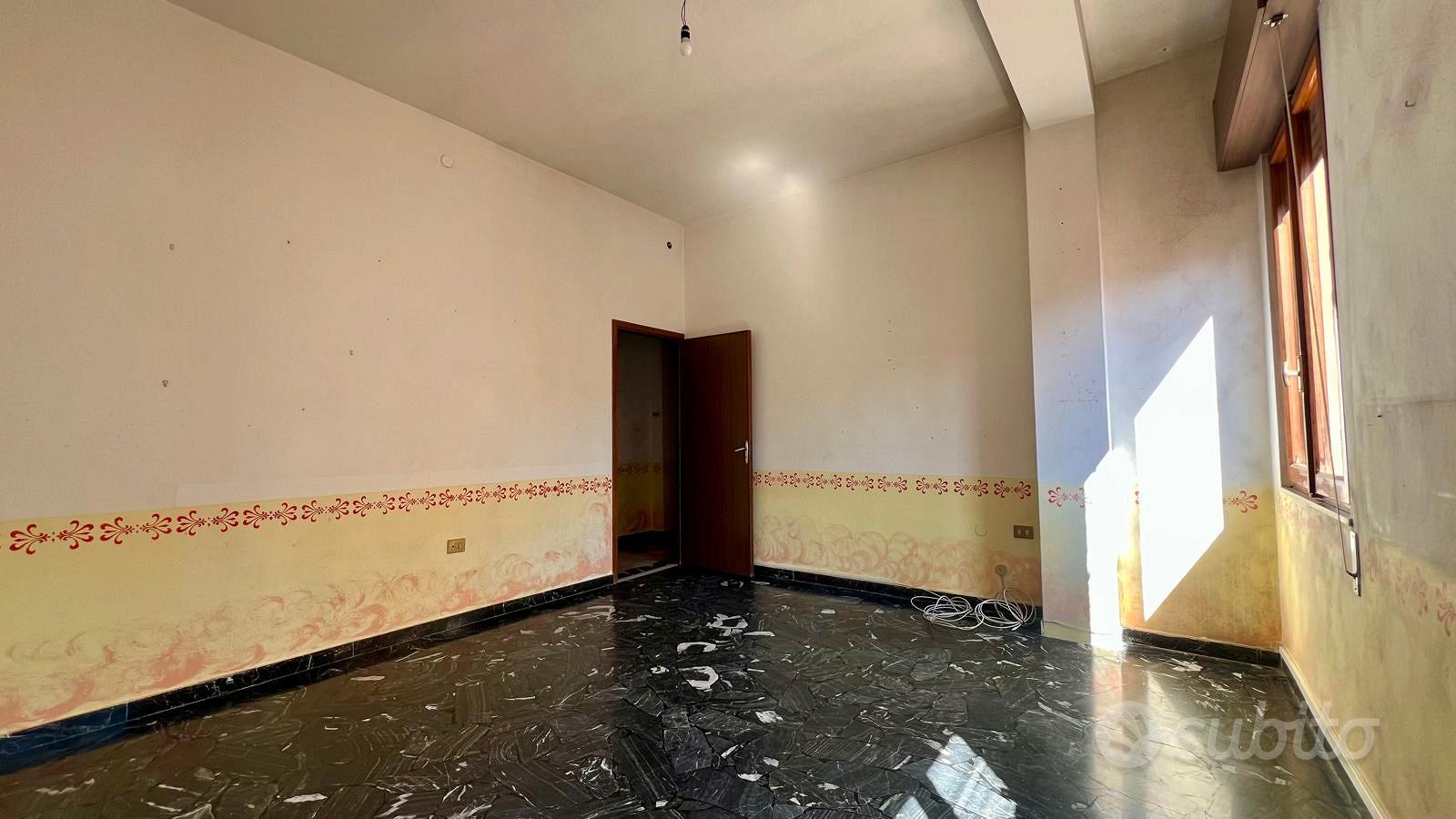 Guspini - Appartamento in centro al piano 1° - Altro
