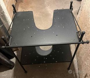 Sotto lavabo in ferro battuto