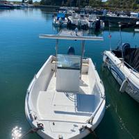 Barca in vetroresina