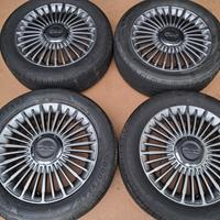 Ruote e cerchi da 16 pollici per Fiat 500e