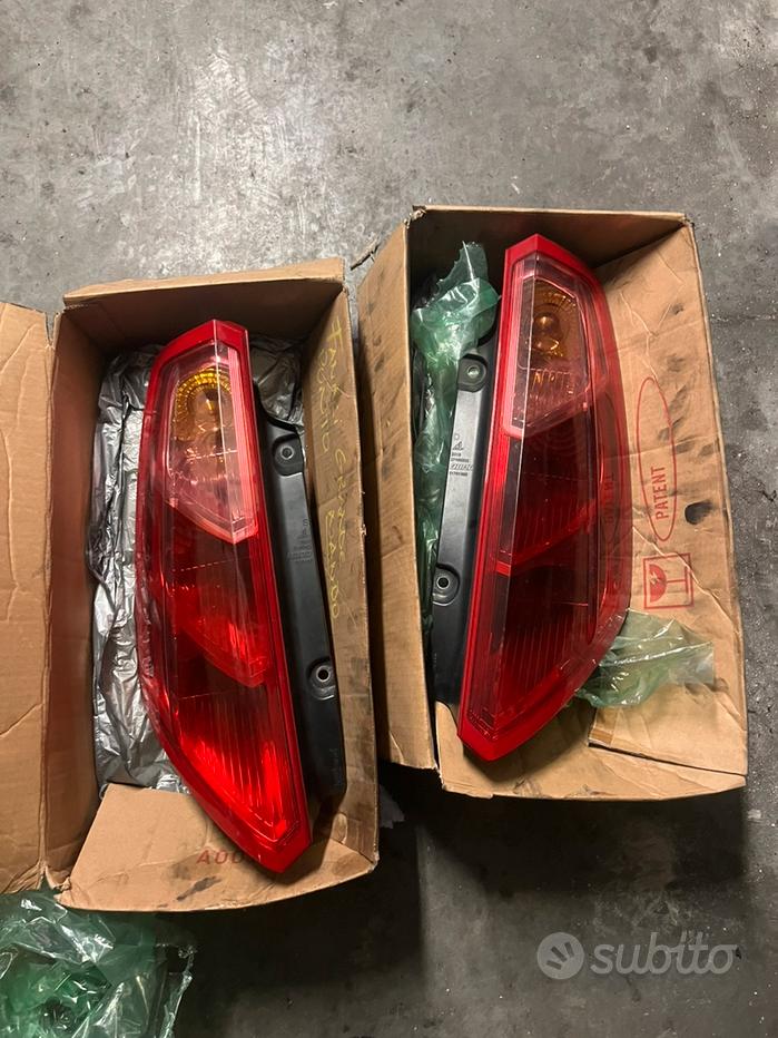 Faro Posteriore Sinistro Per Fiat Grande Punto - Gruppo Ottico Completo E Compatibile