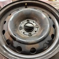 Cerchi in acciaio Michelin 15”