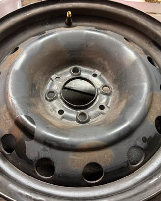 Cerchi in acciaio Michelin 15”