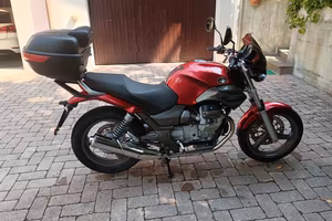 MOTO GUZZI BREVA V 750
