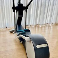 Ellittica Precor EFX 885   con schermo  P 30
