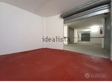 Posto moto in BOX condiviso